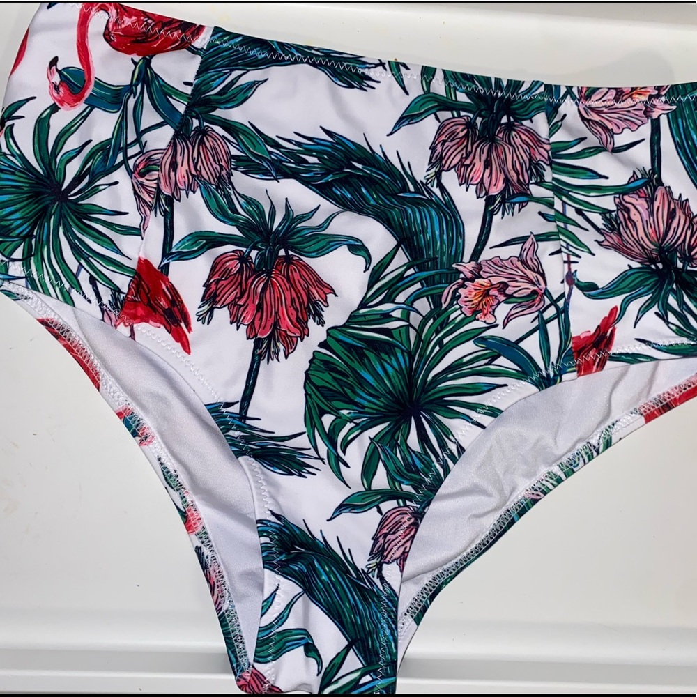 Never worn bikini bottoms